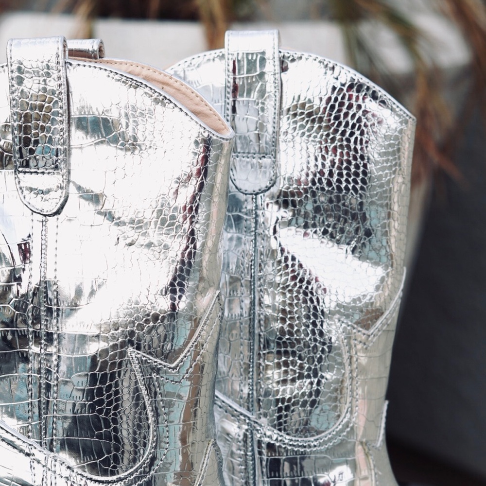 Silver Snake Country Boho Western Cowboy Boots - Picture 7 of 8
